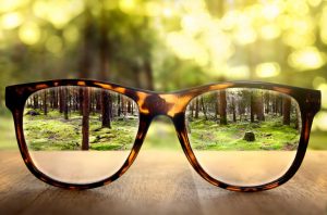 When to Choose Glasses Over Contacts